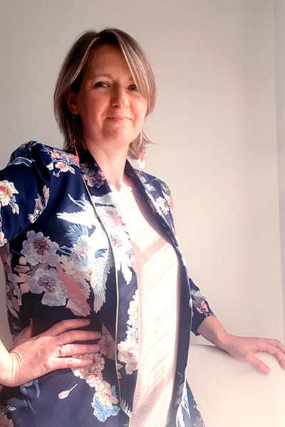 Nathalie Lahy, formatrice et consultante experte en Feng Shui traditionnel et astrologie chinoise, auteure du guide du feng shui